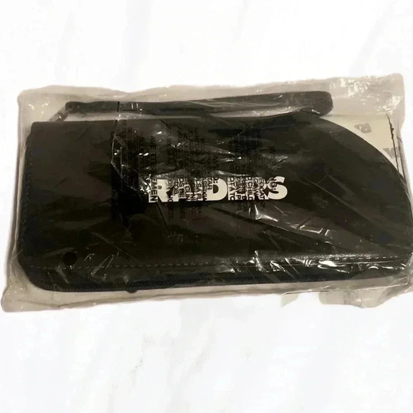 NWT vegan  leather zip around licensed Oakland raiders black wristlet wallet - Picture 2 of 3